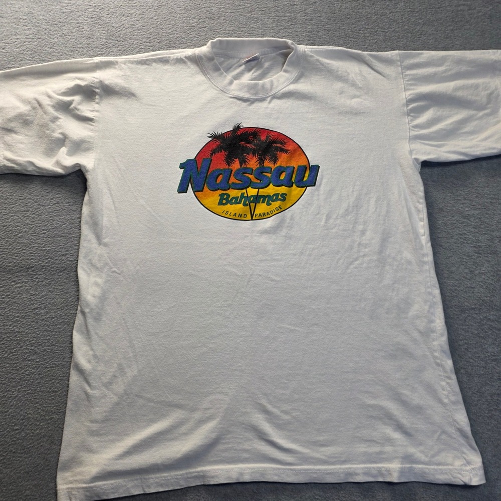 Nassau Bahamas T-Shirt Mens XL White Graphic TeeVintage Dorsett‎ Sportswear
